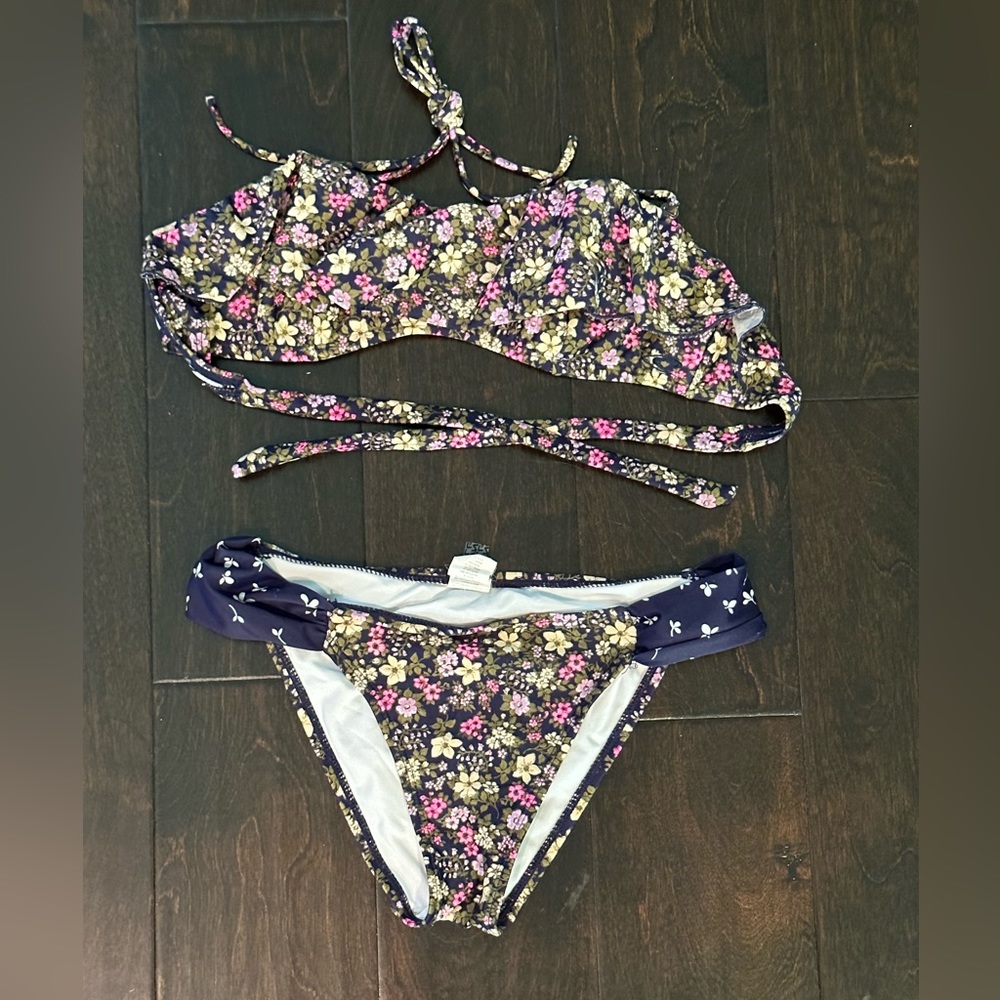 Medium O’Neil strapless bikini